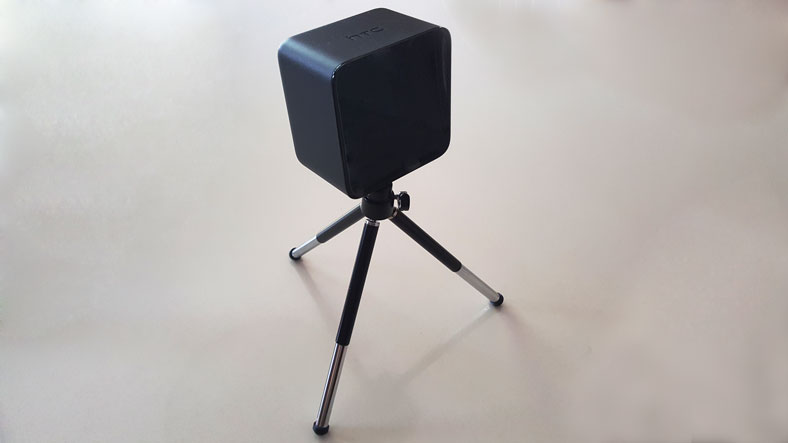 htc-vive-sensor-tripod